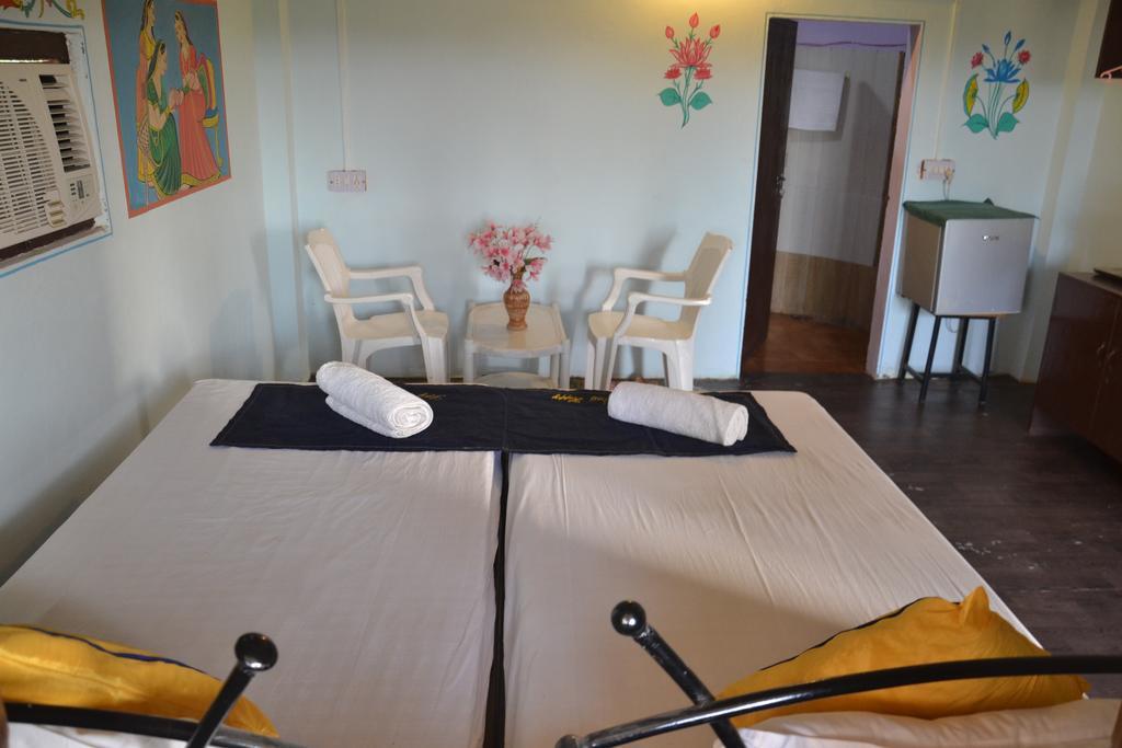 ปุษกร ฤศาลา รีสอร์ต Hotel พุชการ์ ภายนอก รูปภาพ
